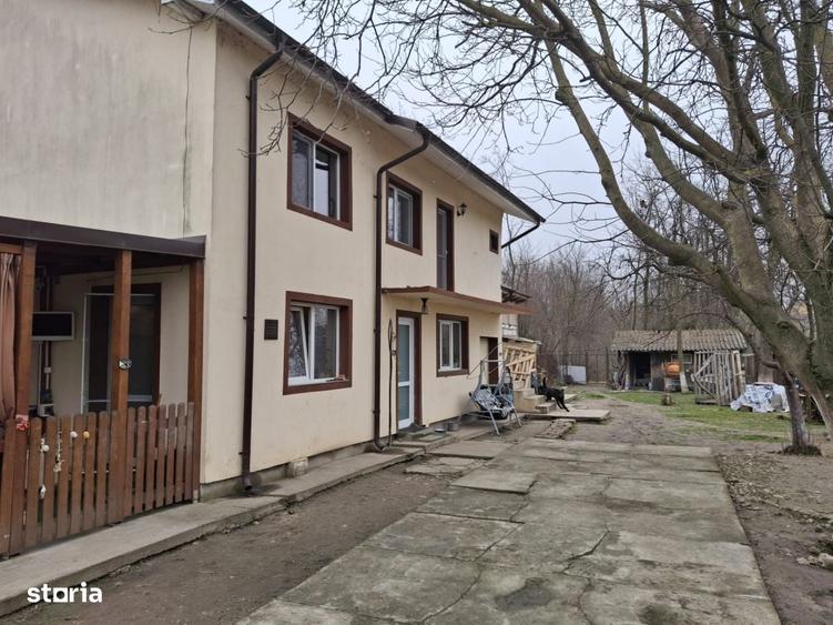Casă cu 4 camere în Preajba