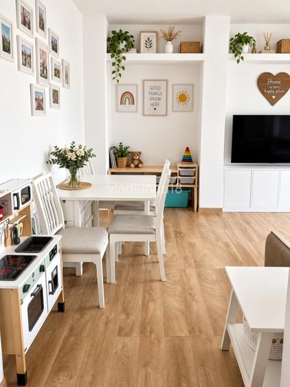 Proprietar vând apartament 4 camere, 84 mp, decomandat, zonă centrală Gh. Lazar