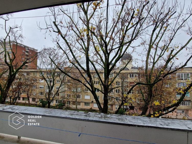 Apartament cu 2 camere semidecomandat, mobilat în Podgoria