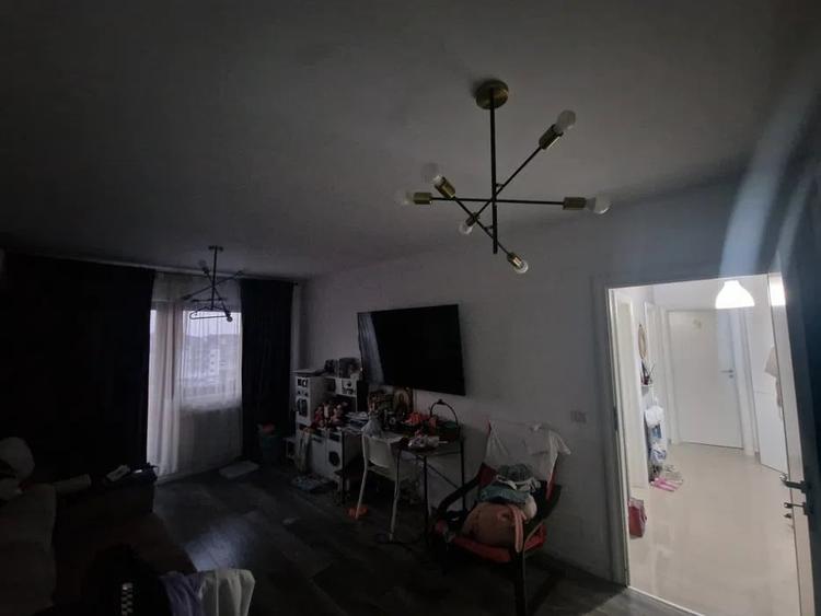 Apartament cu 2 camere decomandat, mobilat în Dobroești