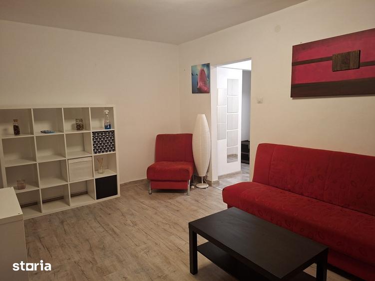 Apartament cu 2 camere decomandat în Valea Ialomiței