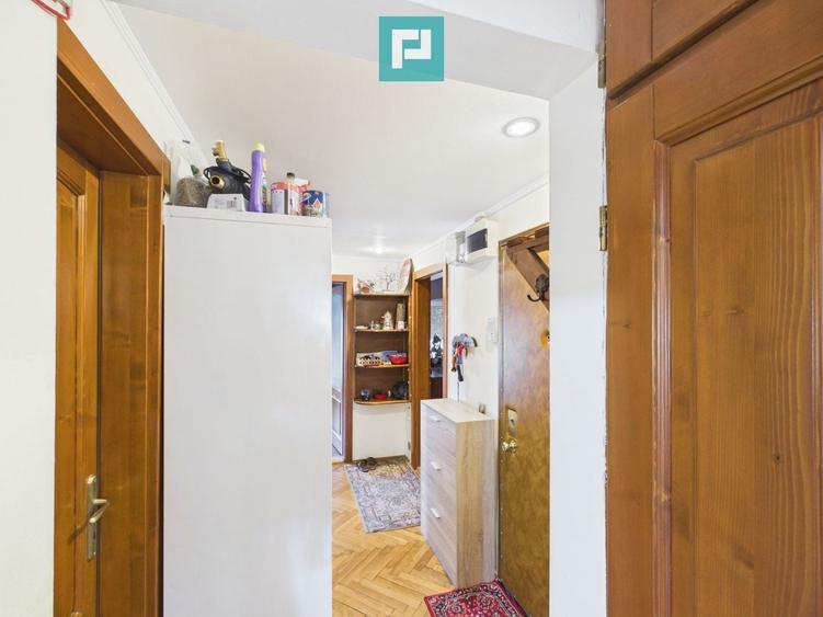 Apartament cu 3 camere decomandat, mobilat în Rogerius