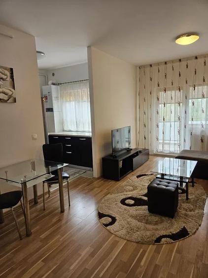 Apartament cu 2 camere semidecomandat, mobilat în Copou