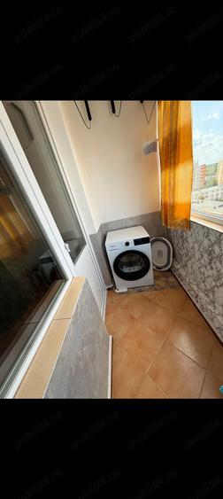 Apartament cu 3 camere decomandat în Trivale