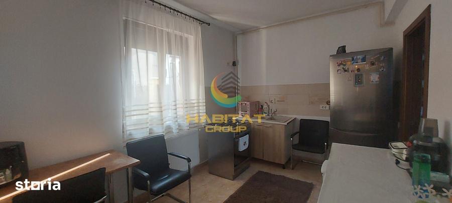 Casă cu 5 camere cu Teren 160 Mp în Central