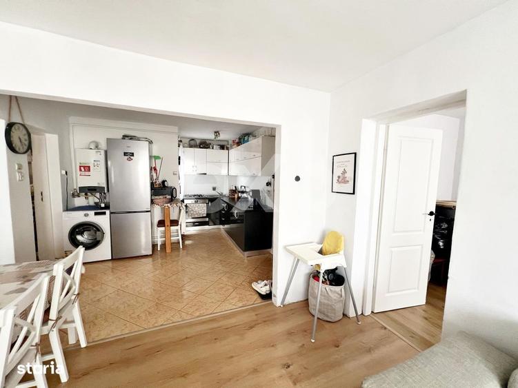 Apartament cu 3 camere decomandat în Sântandrei