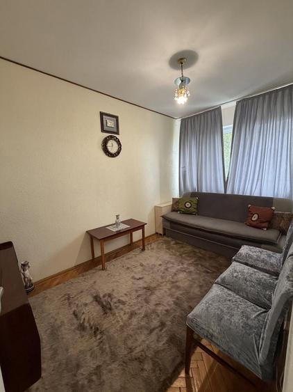 Apartament cu 3 camere, mobilat în Gării