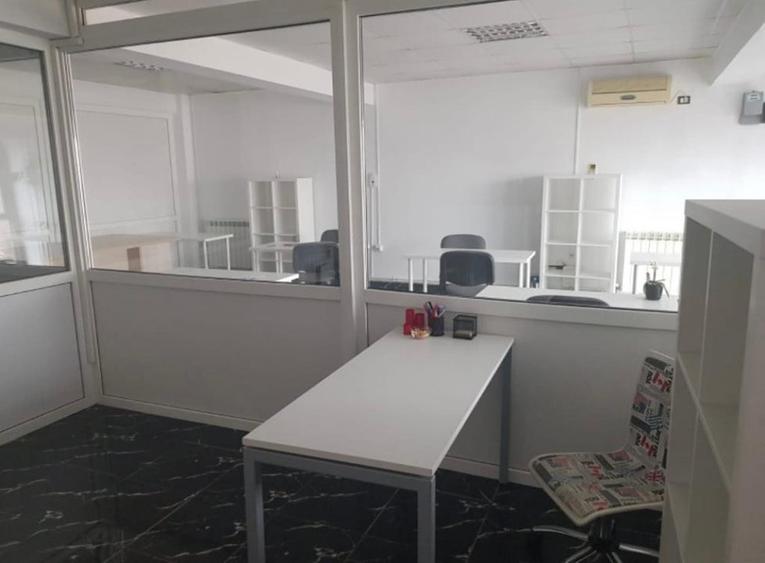 Spațiu comercial, de 270 mp, în Central
