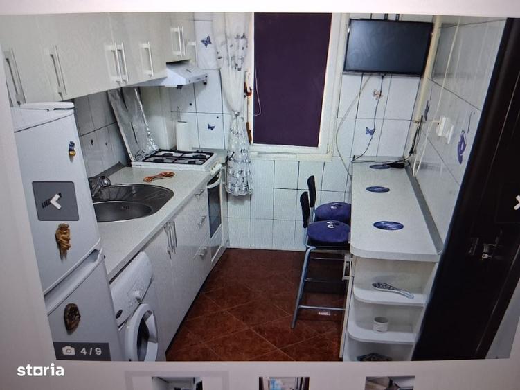 Apartament cu 2 camere semidecomandat în Teiul Doamnei