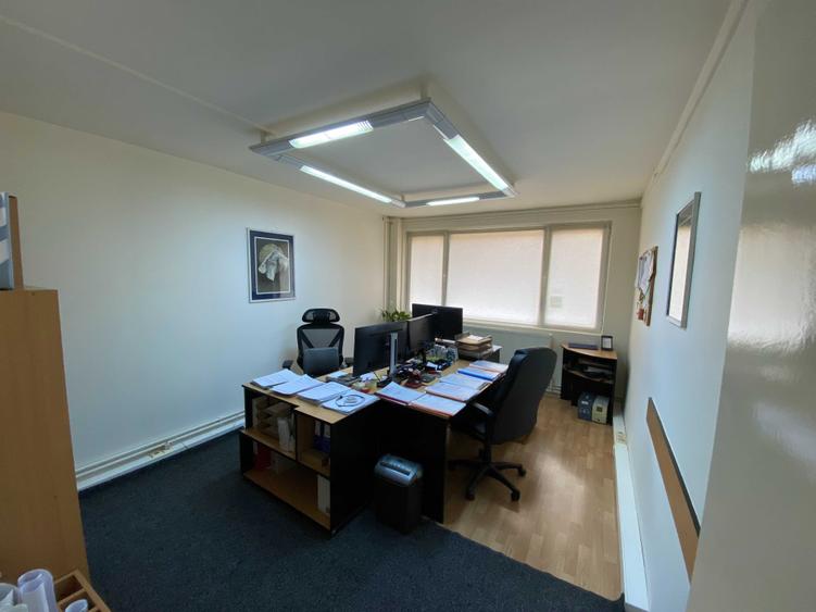 Apartament cu 3 camere decomandat în Ultracentral