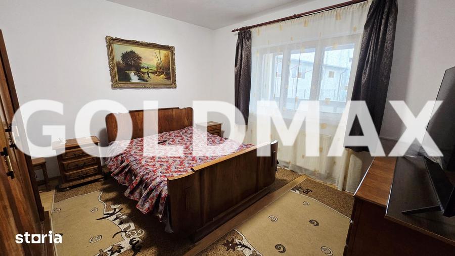 Casă cu 5 camere cu Teren 921 Mp în Bascov