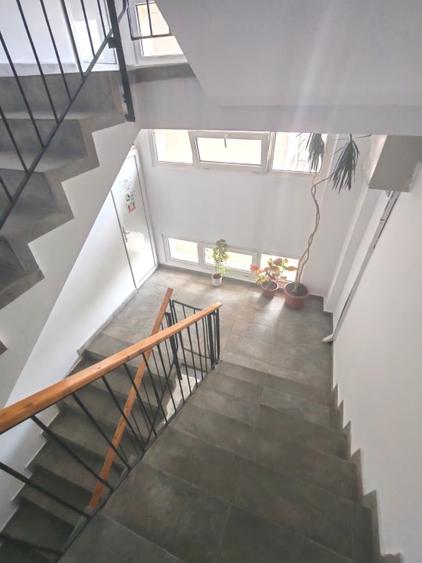 Apartament cu 3 camere semidecomandat, mobilat în Nicolae Grigorescu