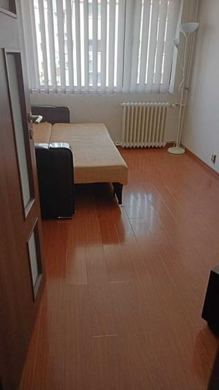 Apartament cu 3 camere în Dristor