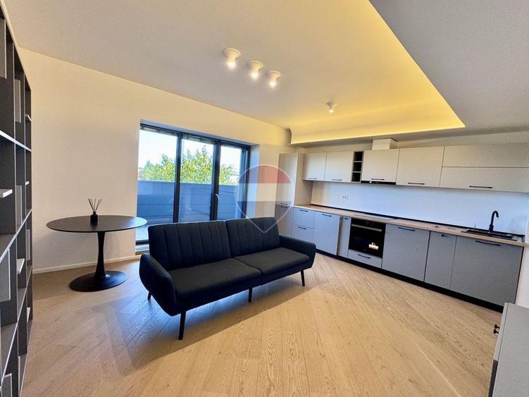 Apartament cu 3 camere decomandat, mobilat în Cotroceni