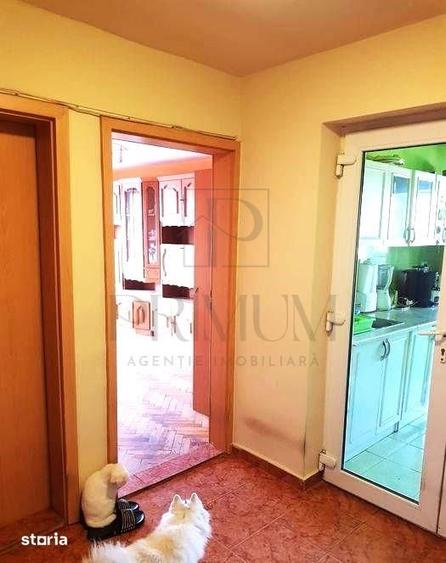 Apartament cu 4 camere decomandat în Complex Studențesc