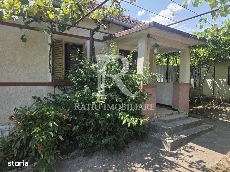 Casă cu 2 camere în Rontău