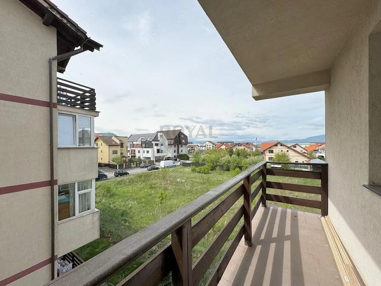 Apartament cu 2 camere decomandat în Tractorul