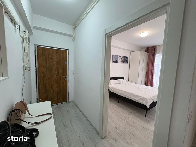 Apartament cu 2 camere semidecomandat, mobilat în Vitan
