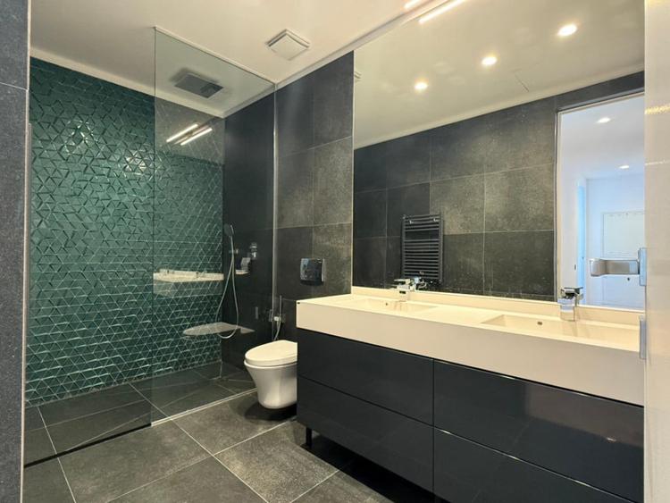 Apartament cu 4 camere decomandat, mobilat în Nord