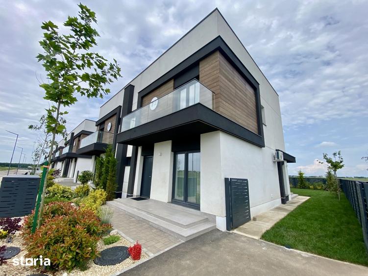 Casă cu 5 camere cu Teren 270 Mp în Corbeanca