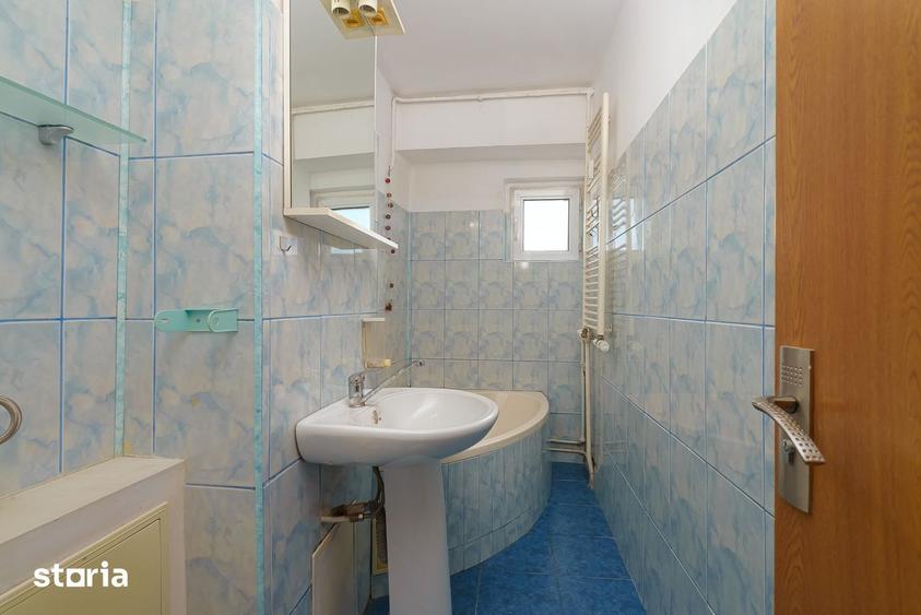 Apartament cu 3 camere decomandat în Rahova