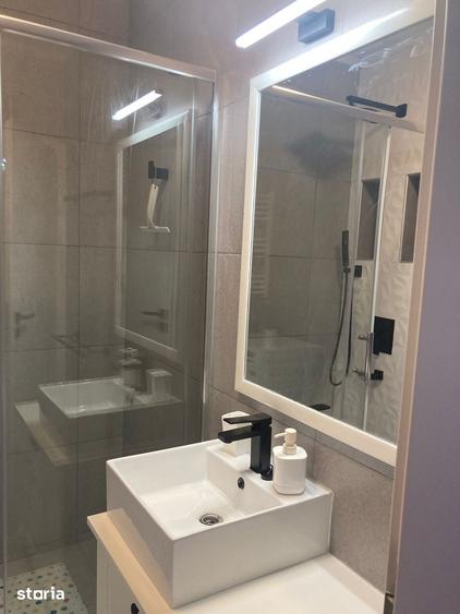 Apartament cu 3 camere în Aeroport