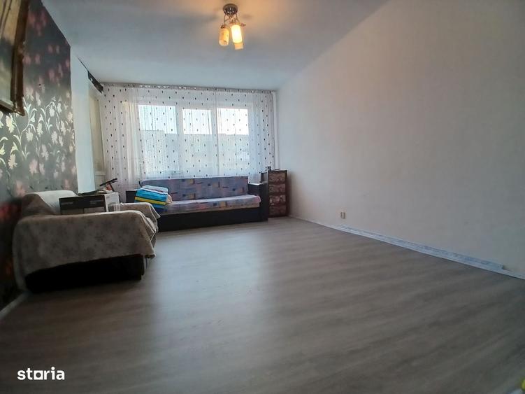 Apartament cu 3 camere în Sud