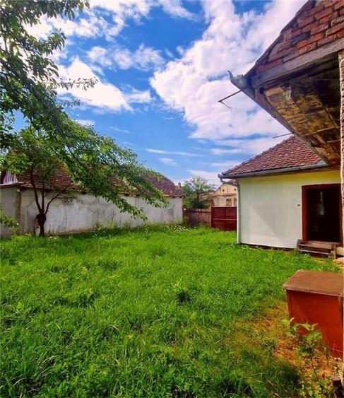 Casă individuală cu 4 camere cu Teren 720 Mp în Jibert