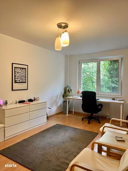 Apartament cu 3 camere decomandat în Dristor