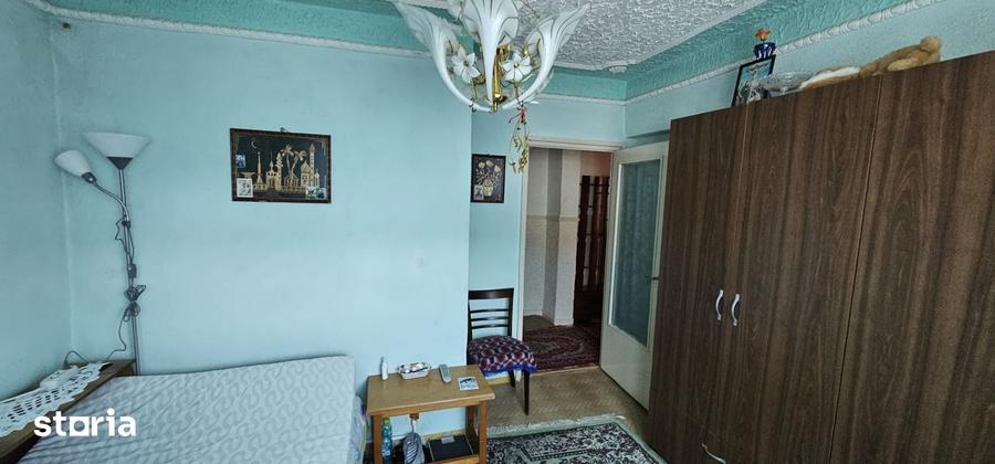 Apartament cu 2 camere decomandat, mobilat în Central