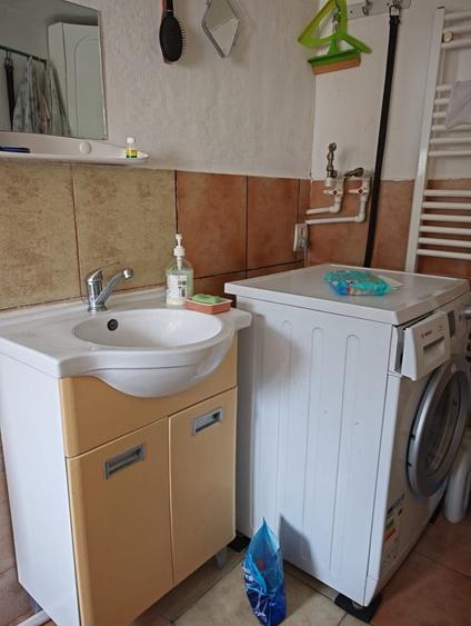 Casă cu 4 camere în Valea