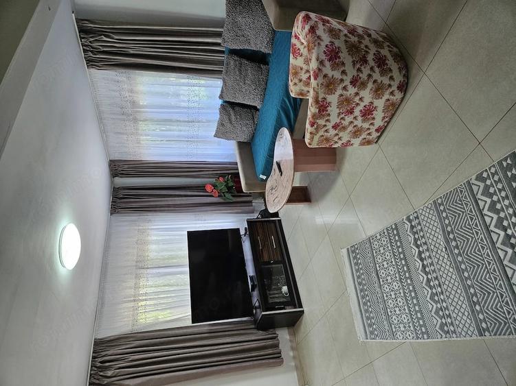 Casă cu Teren 2500 Mp în Căzănești