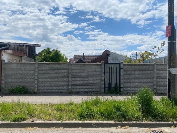 Casă cu Teren 350 Mp în Central