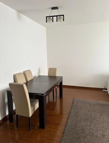 Apartament cu 2 camere decomandat în Păcii