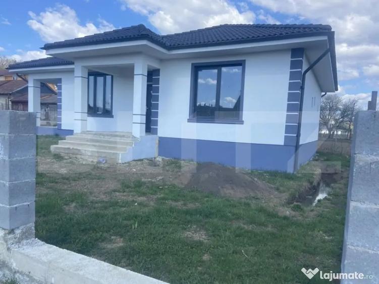 Casă cu 3 camere cu Teren 500 Mp în Unirea