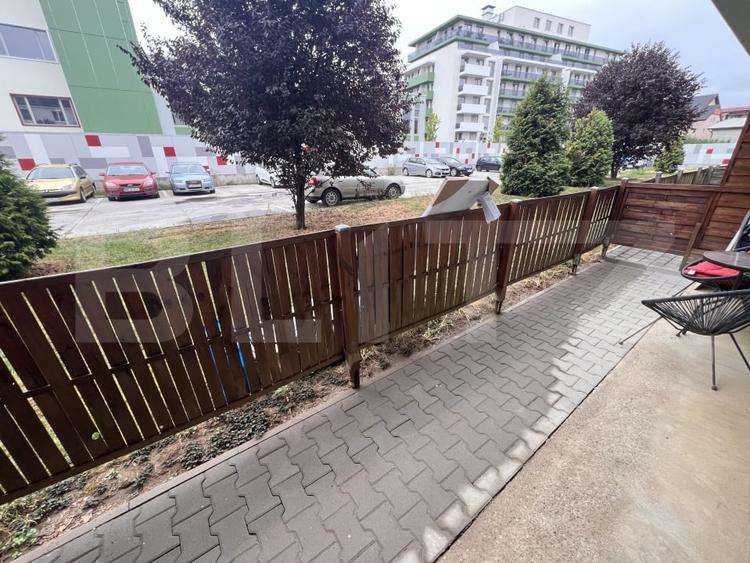 Apartament cu 2 camere semidecomandat, mobilat în Iris