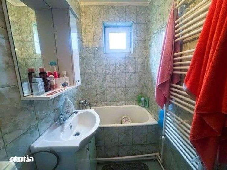 Apartament cu 4 camere în Drăgănești-Olt