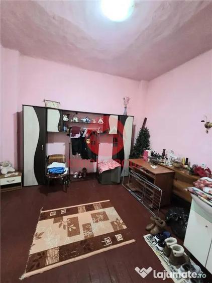 Casă cu 1 camere cu Canalizare în Central
