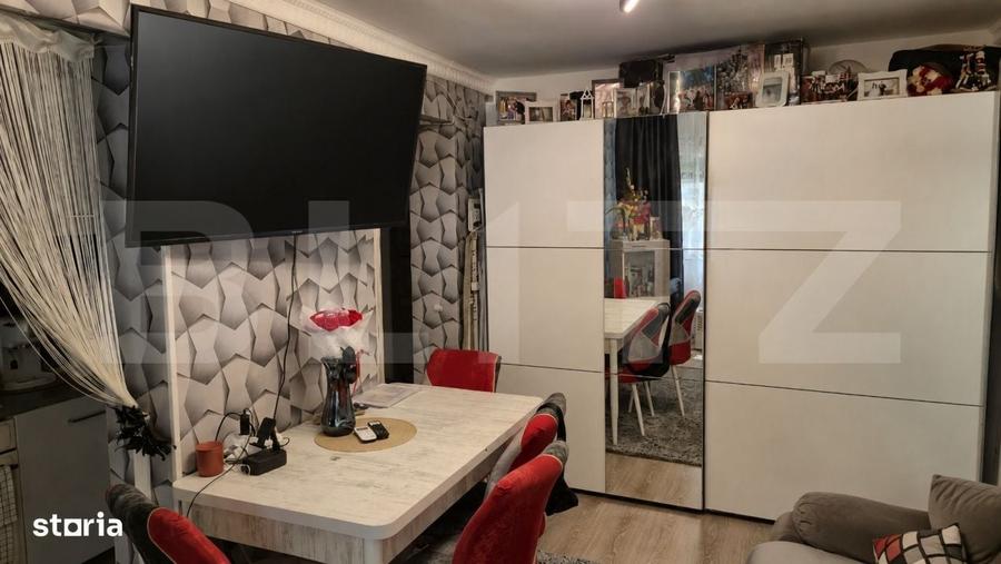Apartament cu 3 camere decomandat în Podu Roș