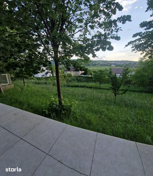 Casă cu 5 camere cu Teren 1701 Mp în Borhanci