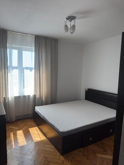 Apartament cu 2 camere decomandat în Tudor