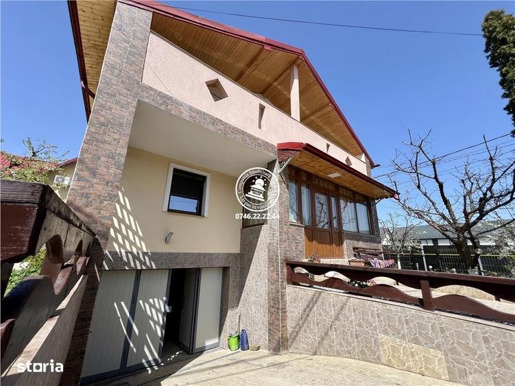 Casă cu 4 camere în Valea Adâncă