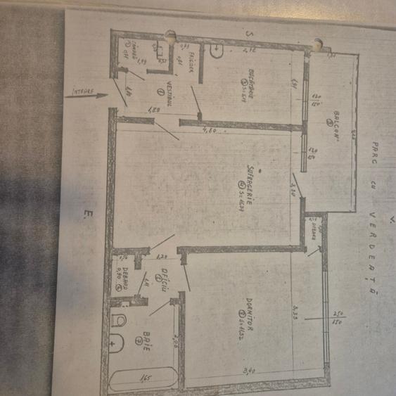 Apartament cu 2 camere semidecomandat în Basarab