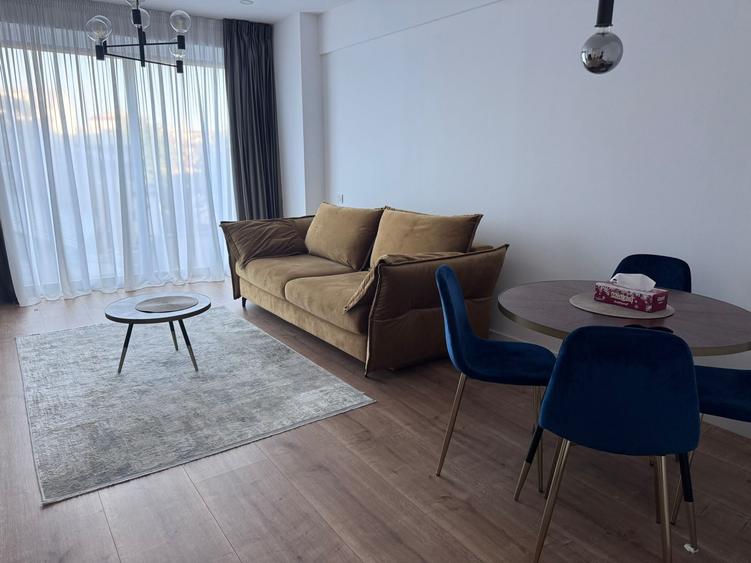 Apartament cu 2 camere decomandat în Titulescu