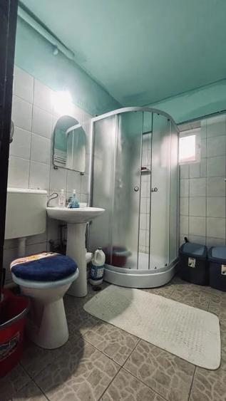 Apartament cu 3 camere decomandat în Aradului