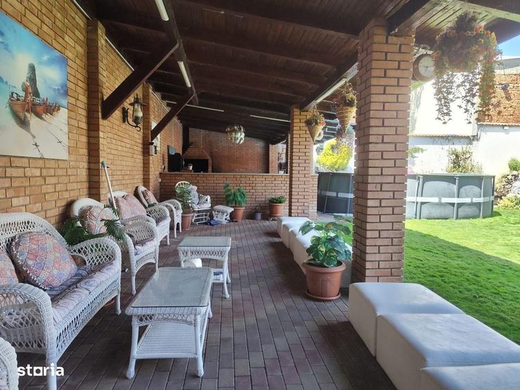 Casă cu 4 camere în Calea Clujului