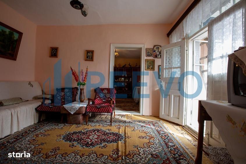 Casă cu 4 camere în Băcioiu