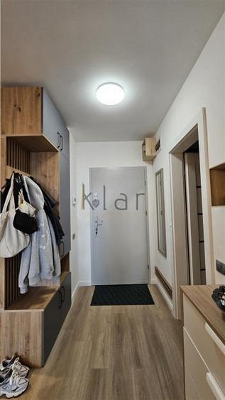 Apartament cu 3 camere semidecomandat, mobilat în Zorilor