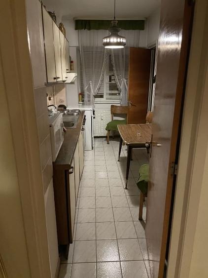Apartament cu 3 camere decomandat, mobilat în Ultracentral
