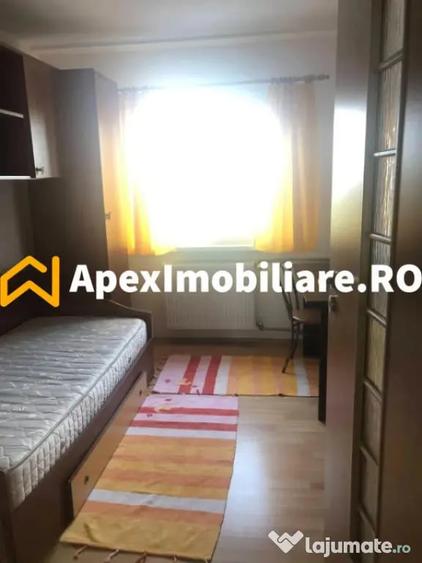 Apartament cu 4 camere decomandat în Militari
